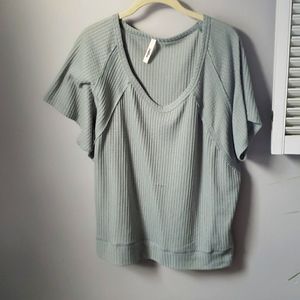 Large GeeGee Shirt Sleeve Knitted Blouse